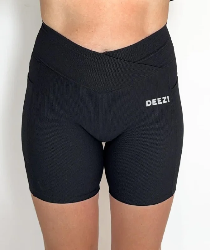 Chrissy Bike Shorts Black